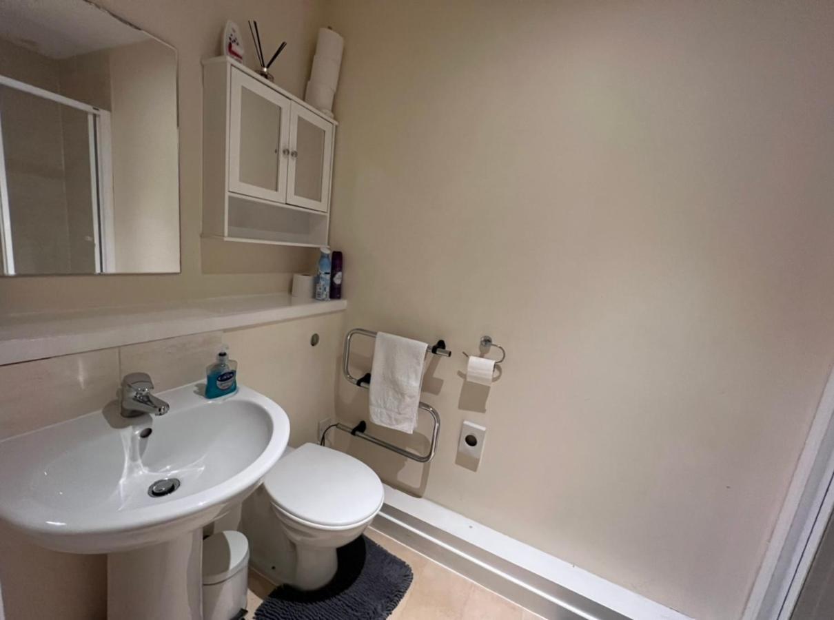 Aberdeen Stay Central 2-Bedrooms Apt-No Party Zewnętrze zdjęcie