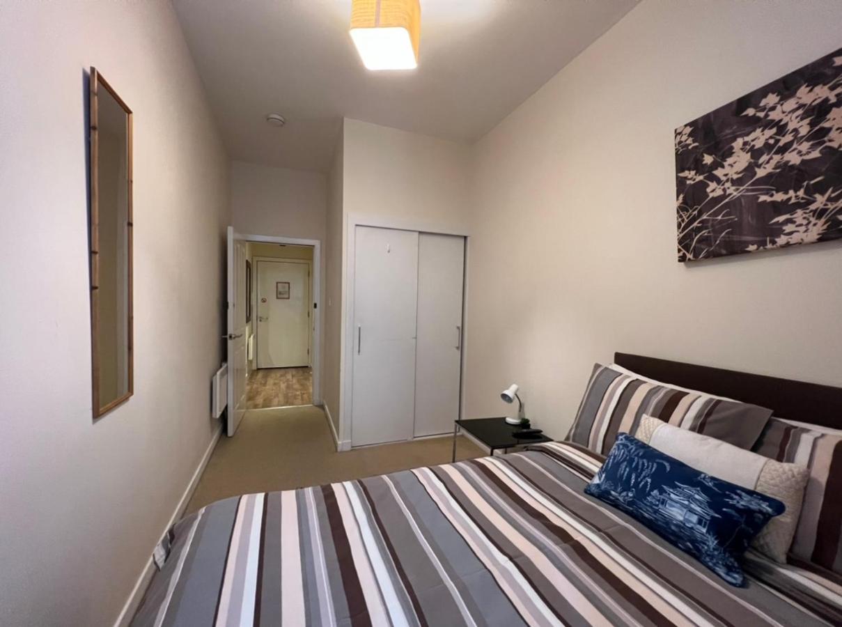 Aberdeen Stay Central 2-Bedrooms Apt-No Party Zewnętrze zdjęcie